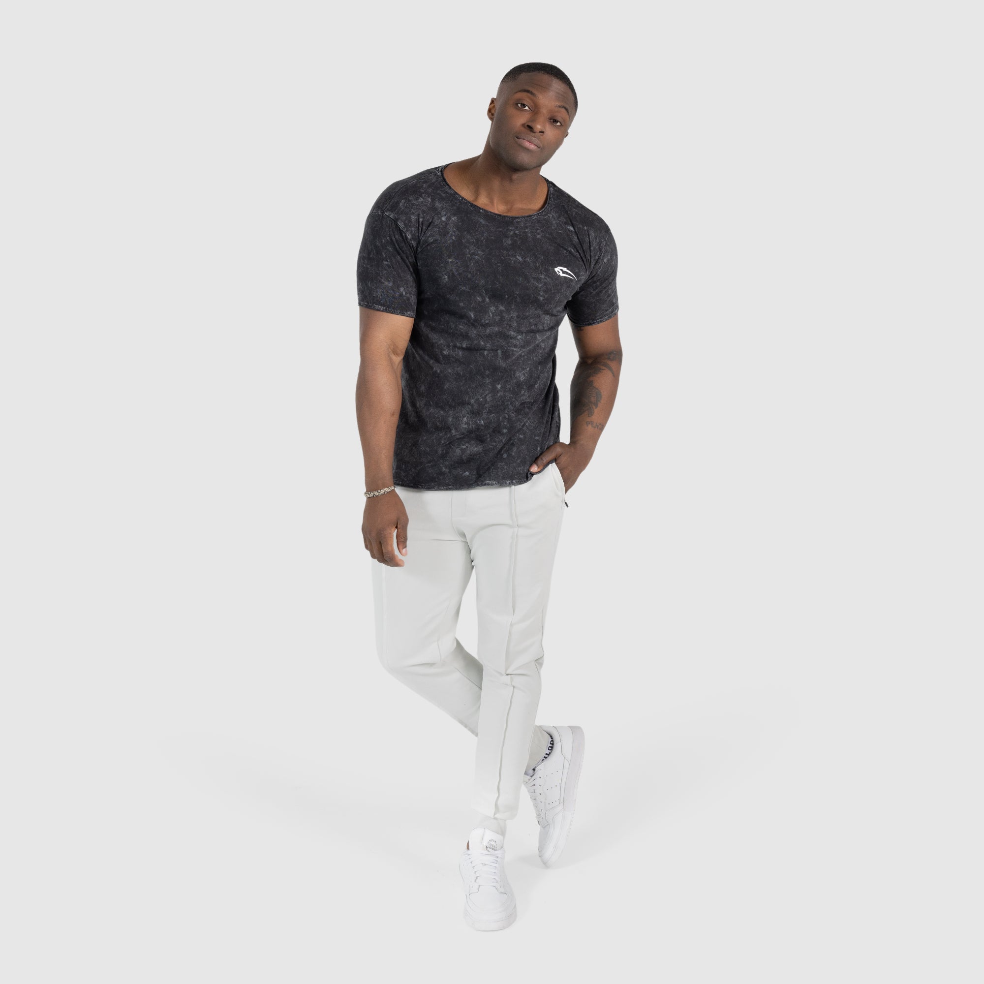 <tc>M</tc>camiseta atrix