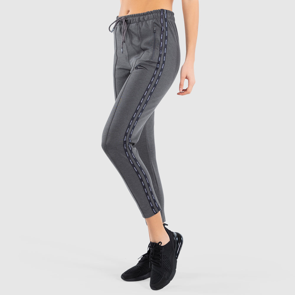 llevar pantalones de chándal