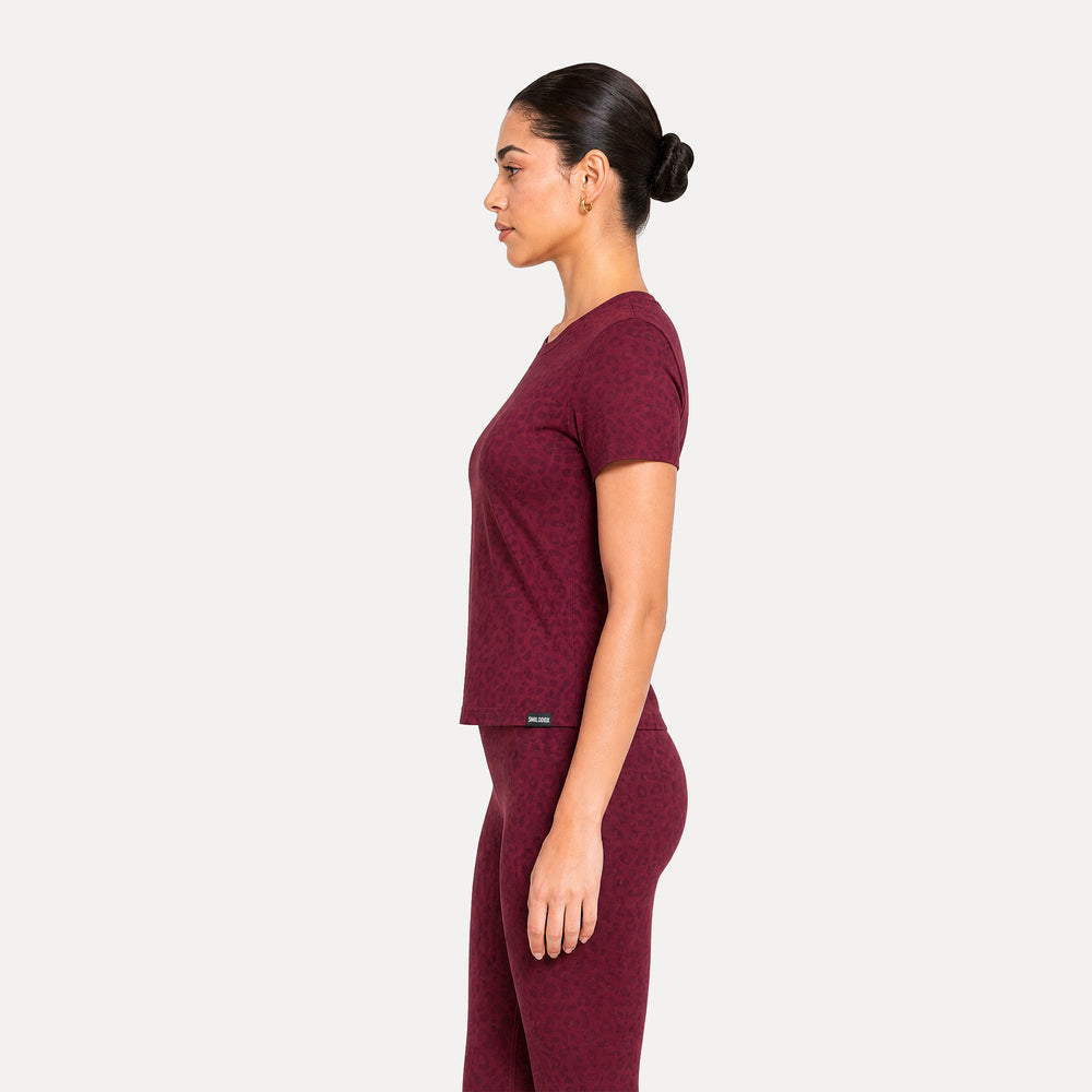 LEO T-Shirt Velvara