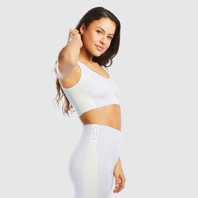 Golpe de sujetador deportivo