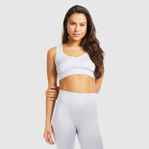 Golpe de sujetador deportivo