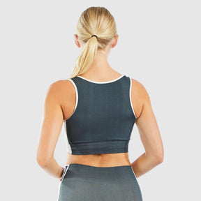 Golpe de sujetador deportivo