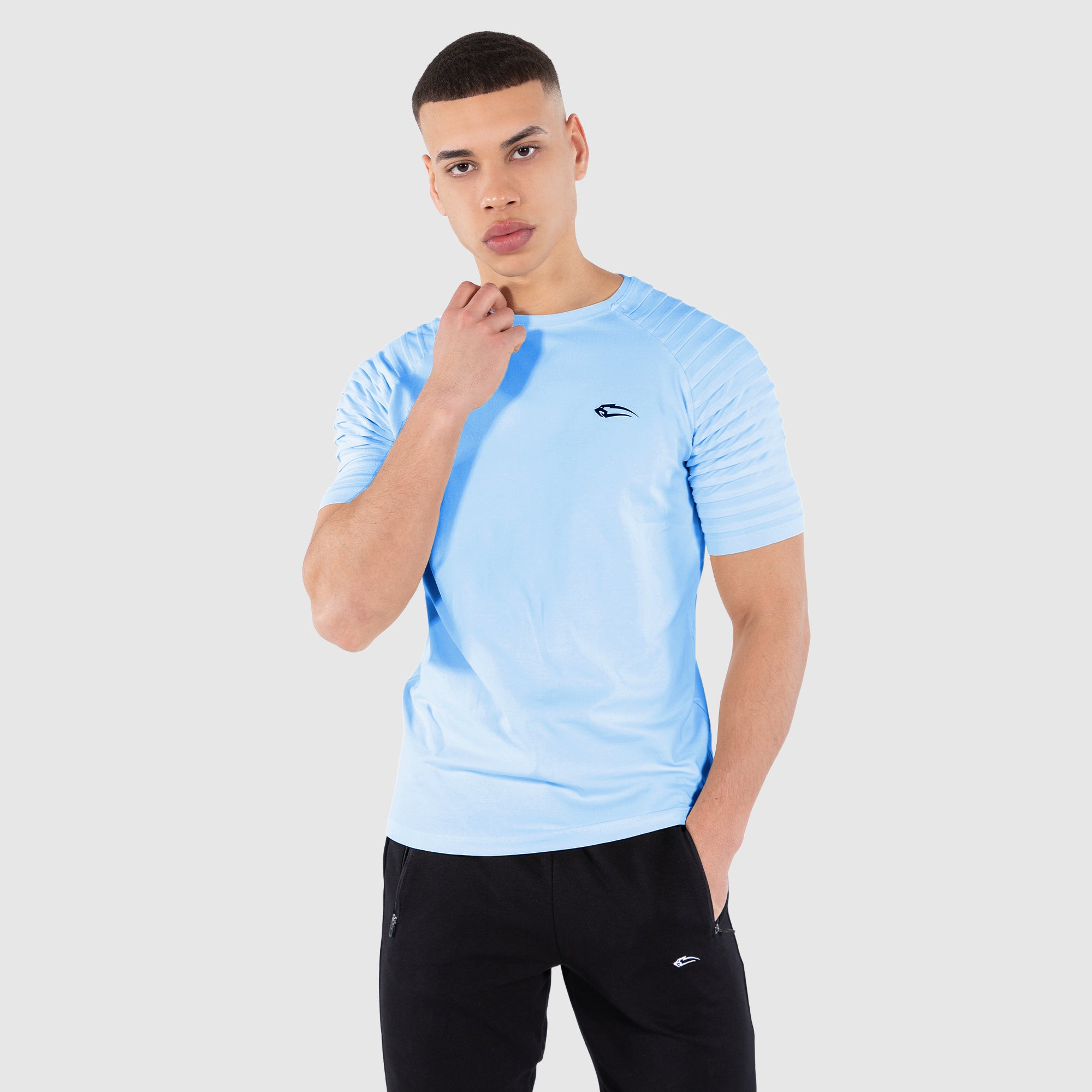 Blau