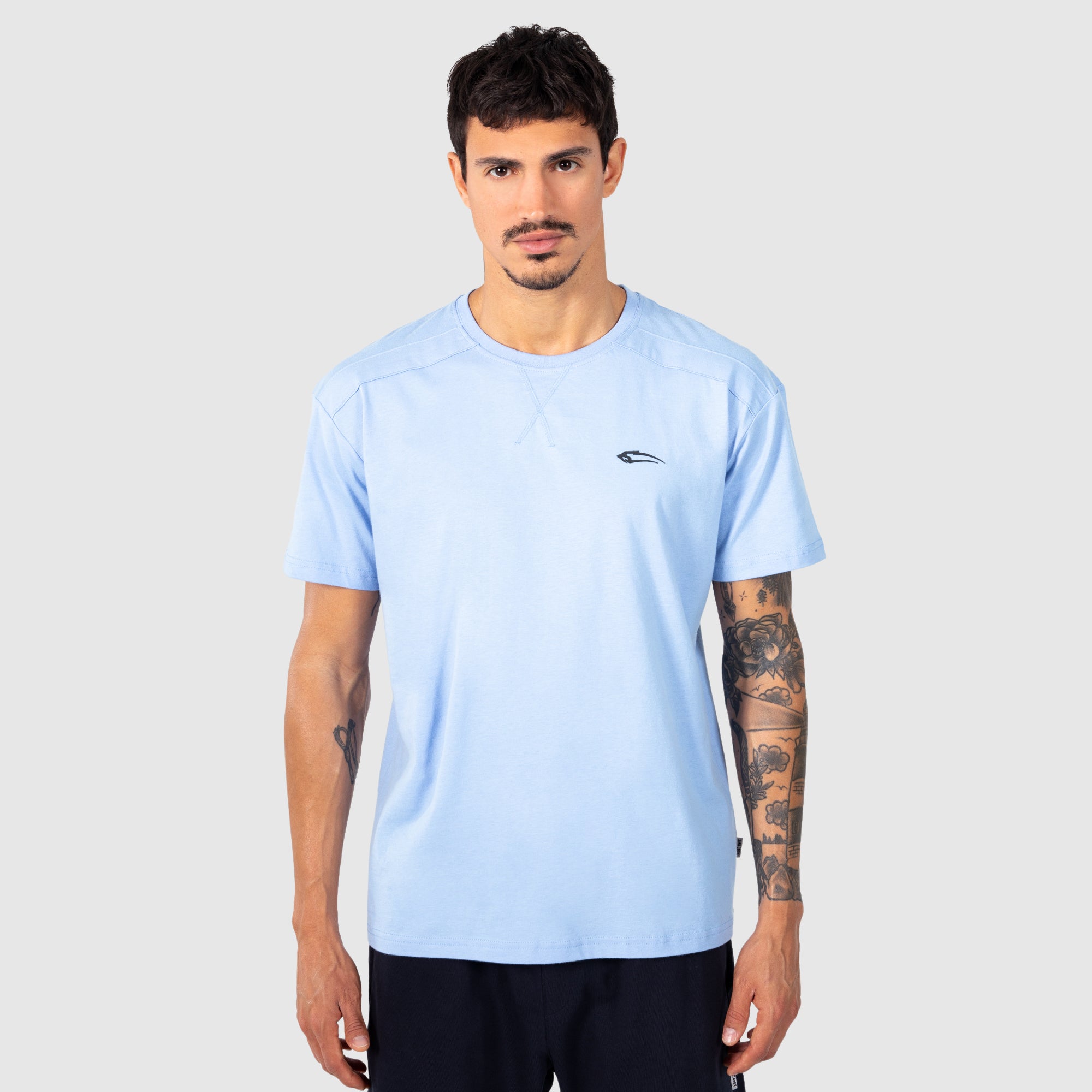 Blau